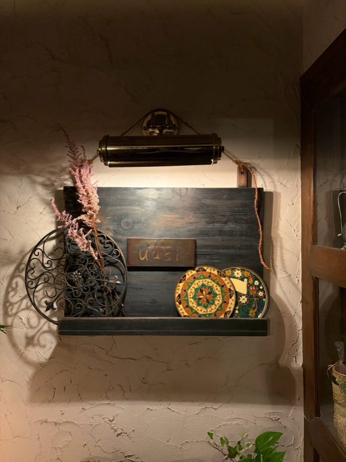 gallery and cafe Uusi の看板